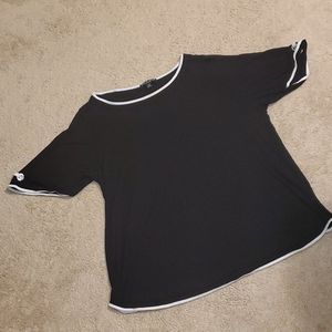 💐2 for $10💐 flowy top with sleeve detail